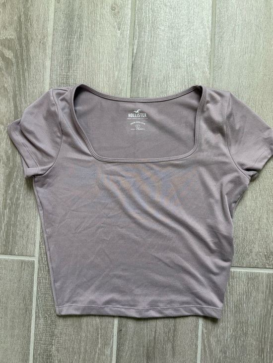 Hollister Tops - hollister square neck top